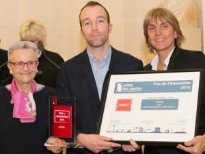 Remise du prix de l'innovation au salon des maires 2015